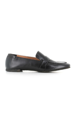 black-leather-loafer-shoe