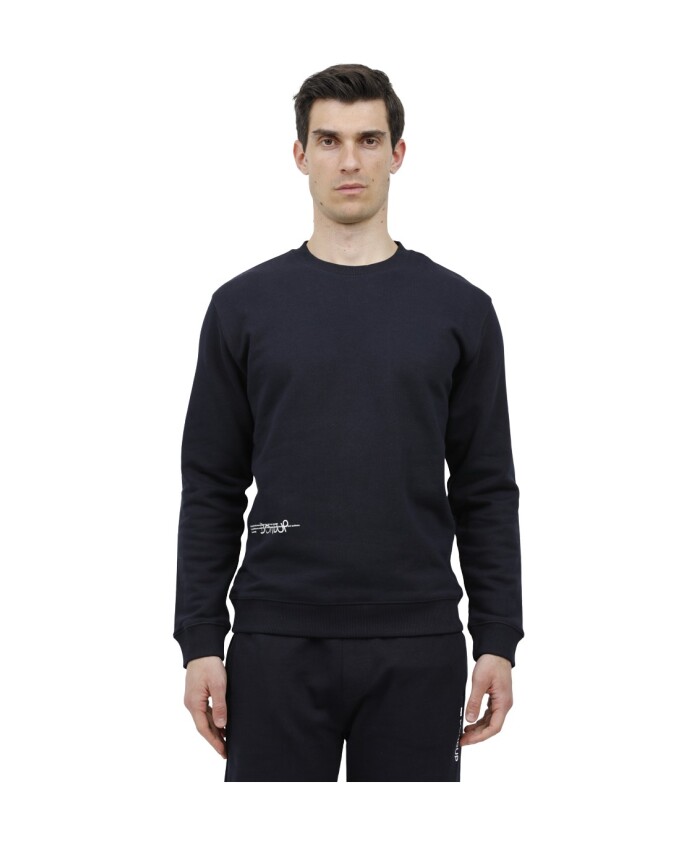printed-crewneck-sweatshirt-side-design