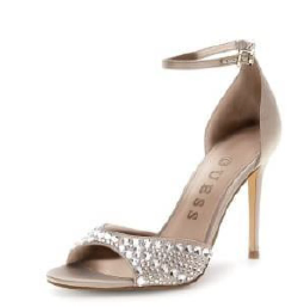 Guess Stijlvolle Sandalen voor Vrouwen Beige Dames