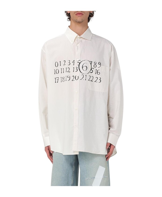 chemise-blanche-a-imprime-numero-style-decontracte
