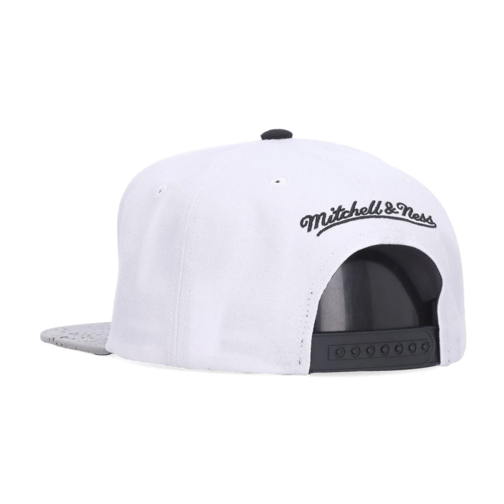 Mitchell & Ness NBA Knicks Plat Klep Snapback Pet White Heren