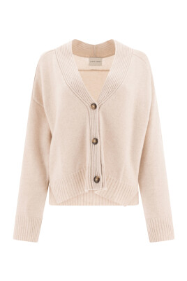 cashmere-grey-knitwear-elegant-layering