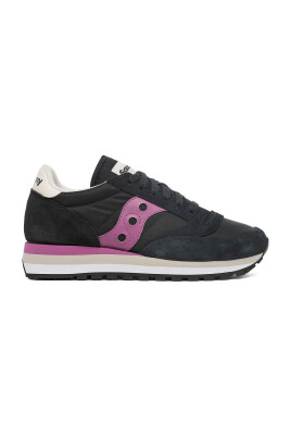 lightweight-comfort-sneakers