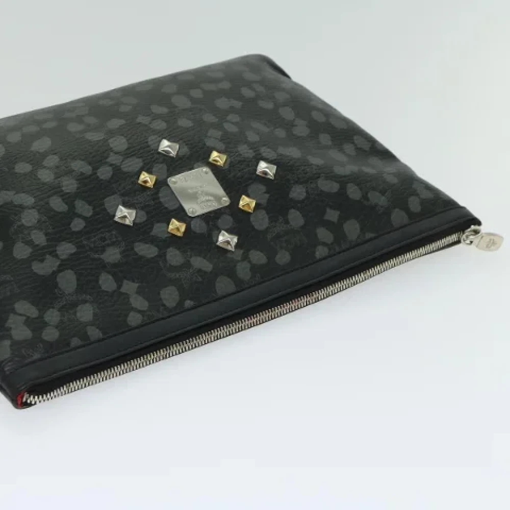 MCM Pre-owned Leather clutches Black Dames