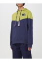 groene-colorblock-embleem-hoodie
