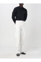 witte-jeans-met-knoopsluiting