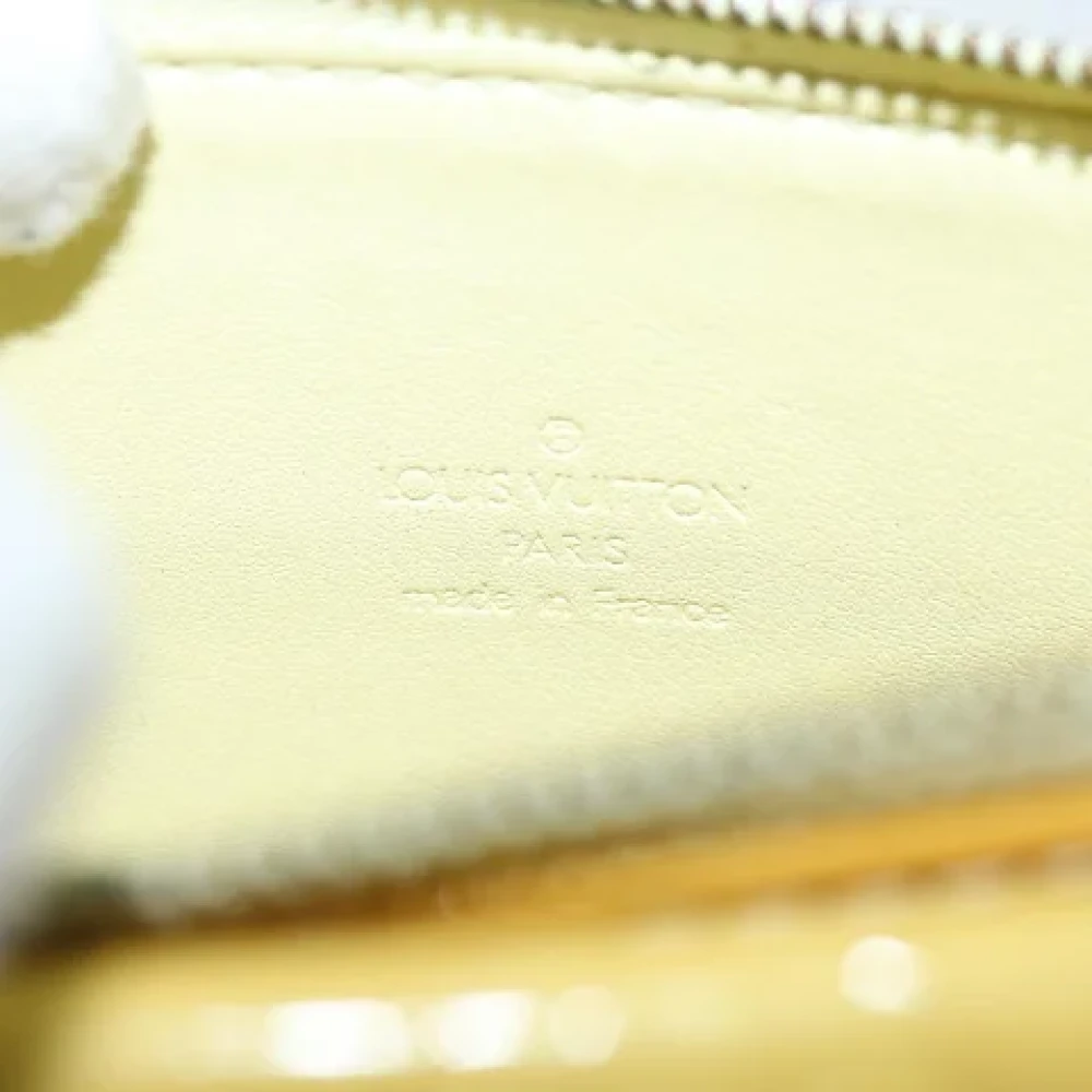 Louis Vuitton Vintage Pre-owned Leather clutches Yellow Dames