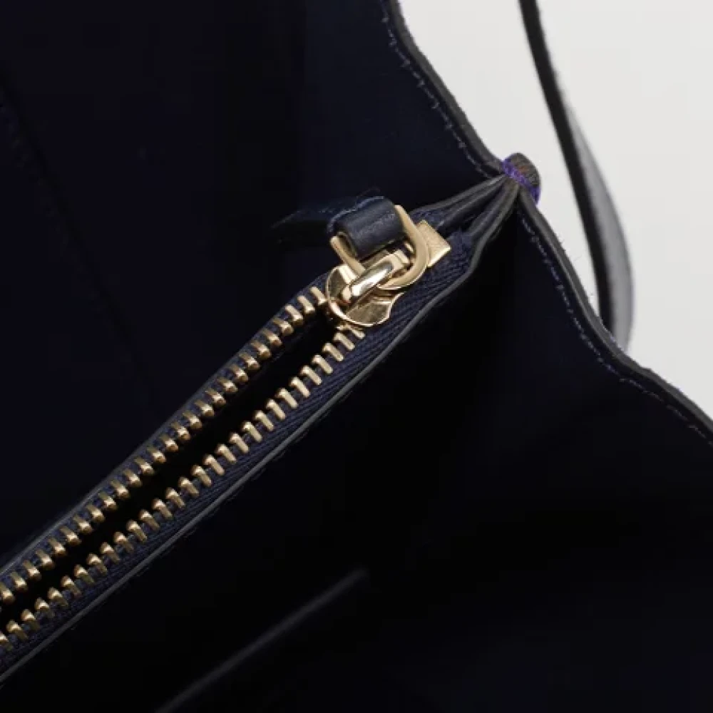 Versace Pre-owned Suede handbags Blue Dames
