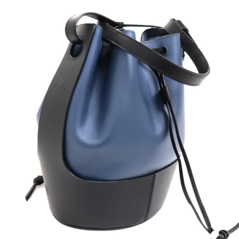 Loewe Pre-owned Canvas shoulder-bags Black Dames