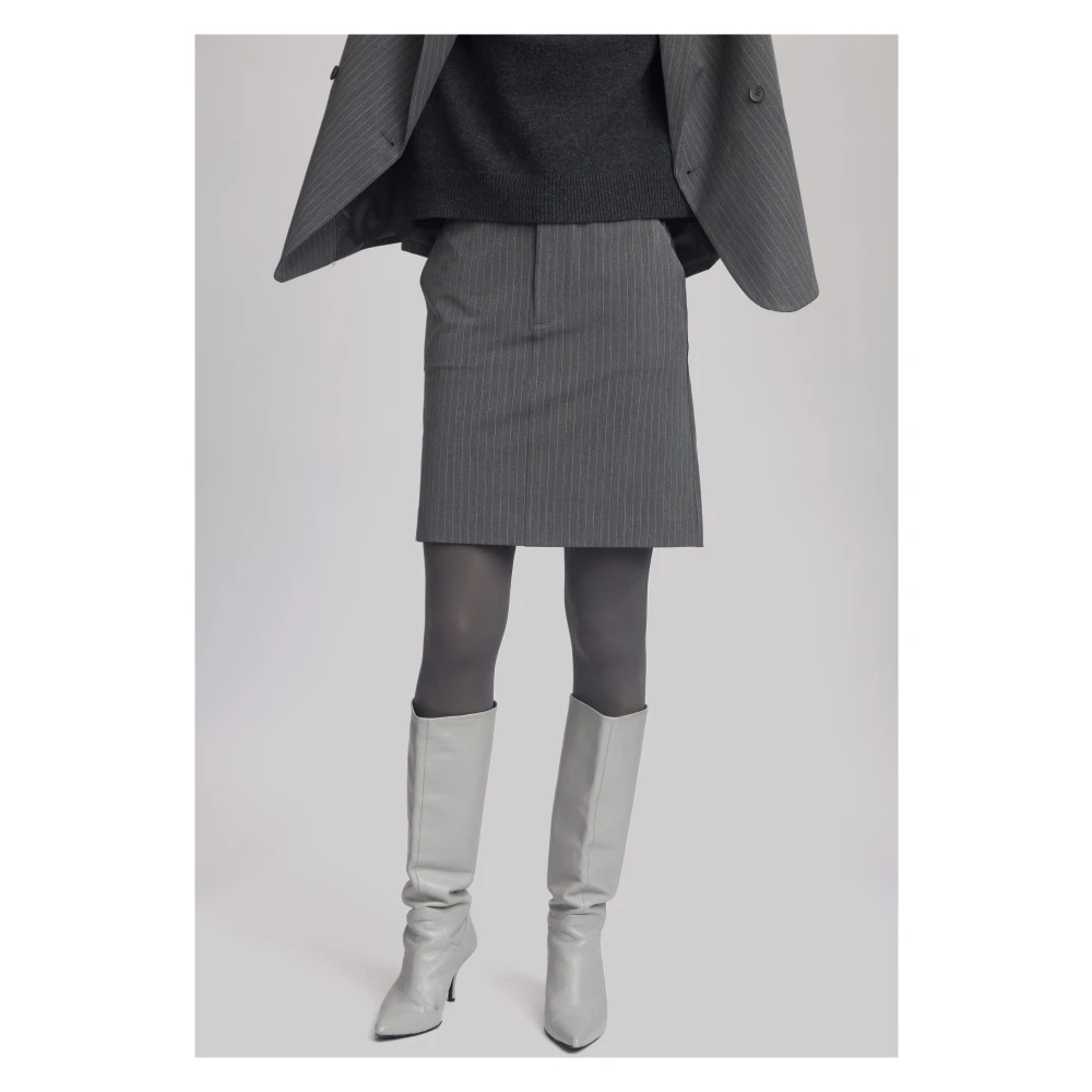 Gestuz Klassieke Pinstripe Rok Korte Lengte Gray Dames