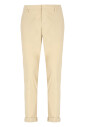 pantalon-beige-en-coton-avec-poches