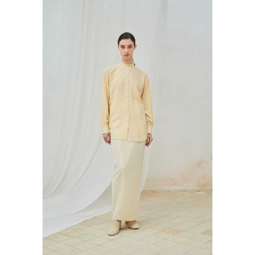 Cortana Beige zijden overhemd met traditioneel detail Yellow Dames