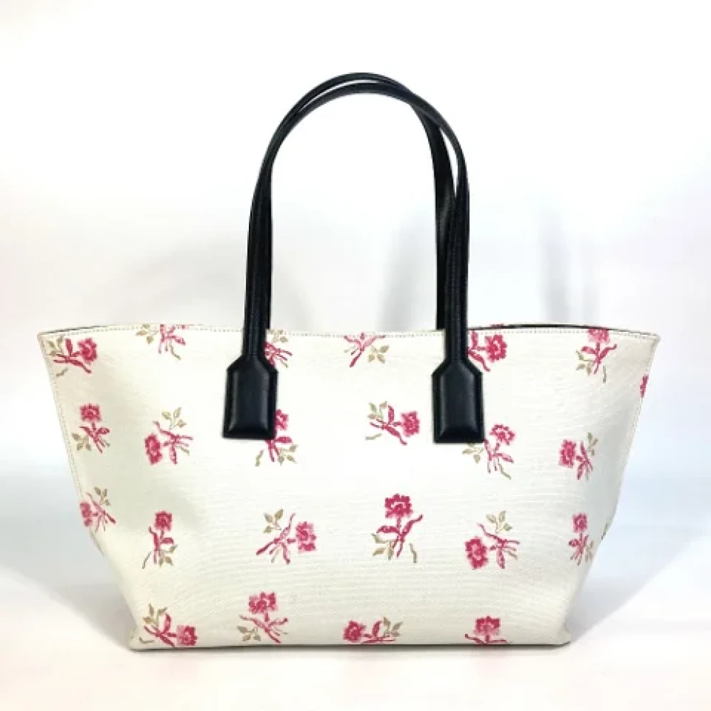 Loewe Pre-owned Fabric handbags White Dames