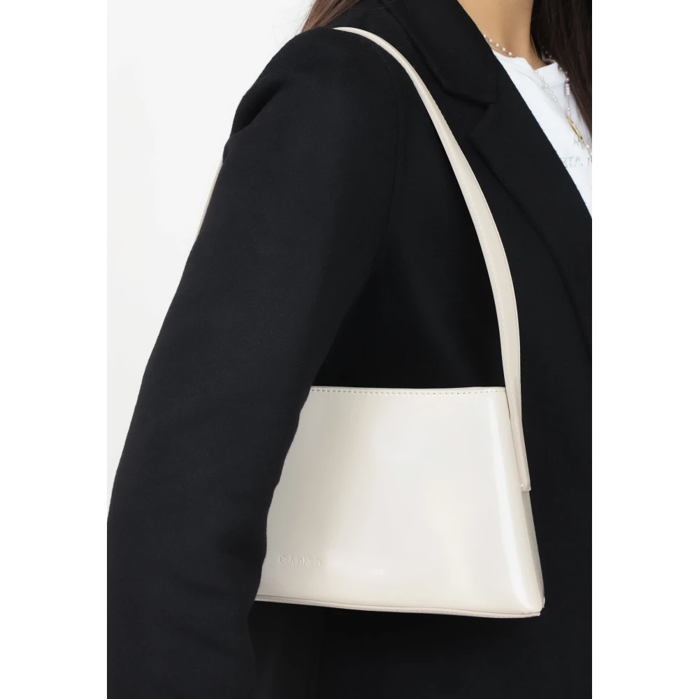 Calvin Klein Beige Schoudertas Eenvoudig en Essentieel Beige Dames