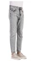 slim-fit-jeans