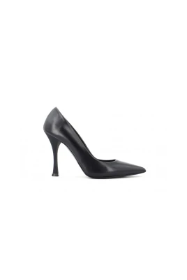 Läderhögklackade pumps