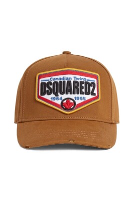 chapeau-marron-avec-logo-brode