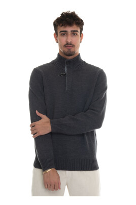 iconic-half-zip-pullover-with-piping