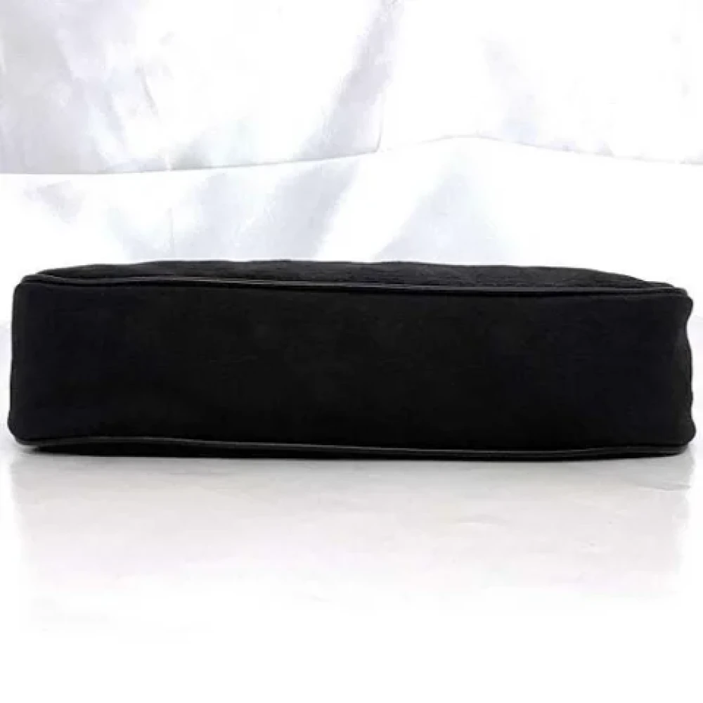 Salvatore Ferragamo Pre-owned Nylon shoulder-bags Black Dames