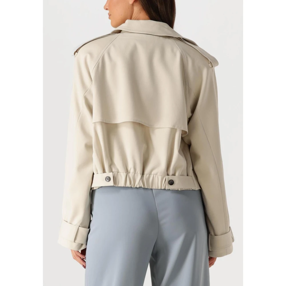Gestuz Korte Beige Jas voor Vrouwen Beige Dames