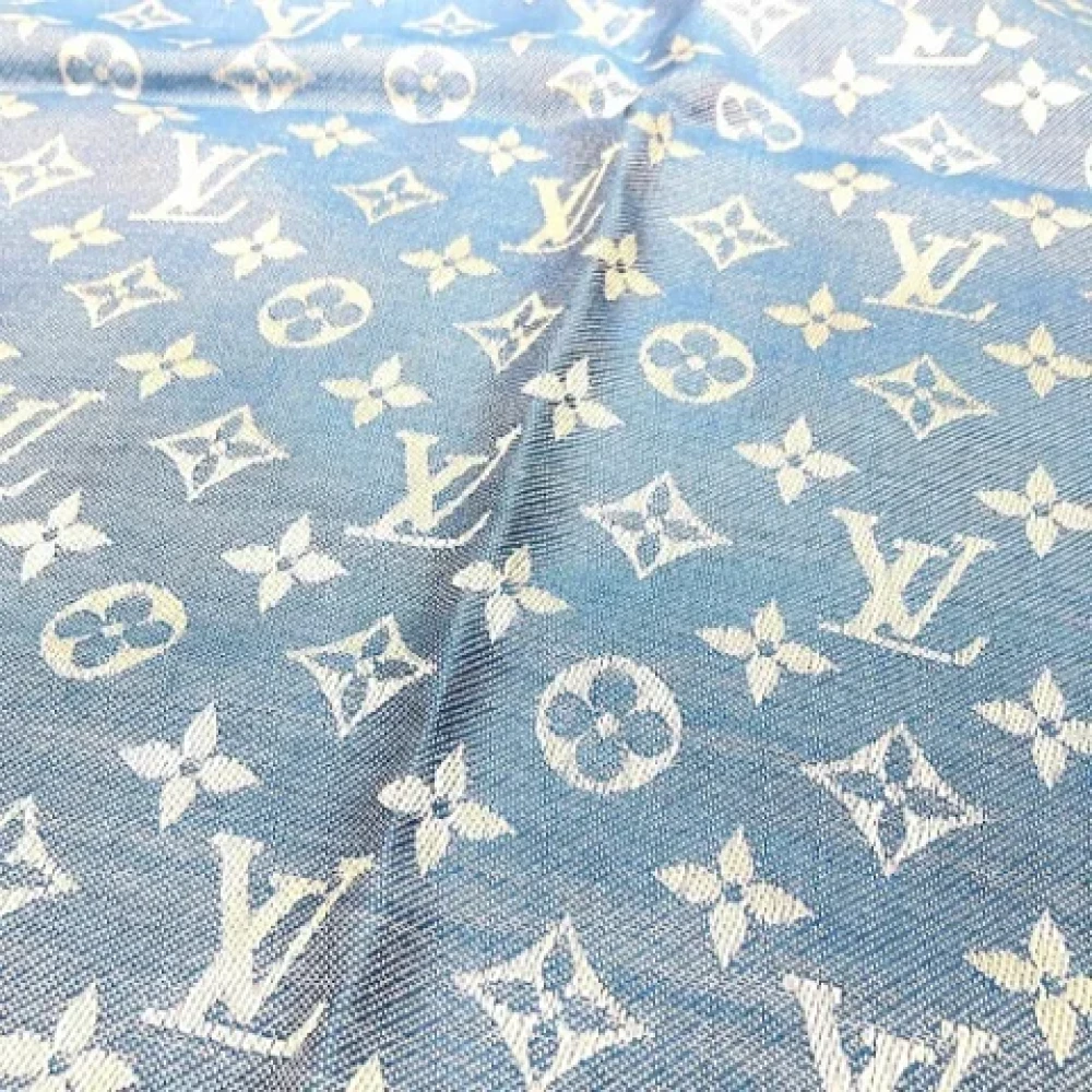 Louis Vuitton Vintage Pre-owned Silk scarves Blue Dames