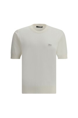 monogram-logo-t-shirt
