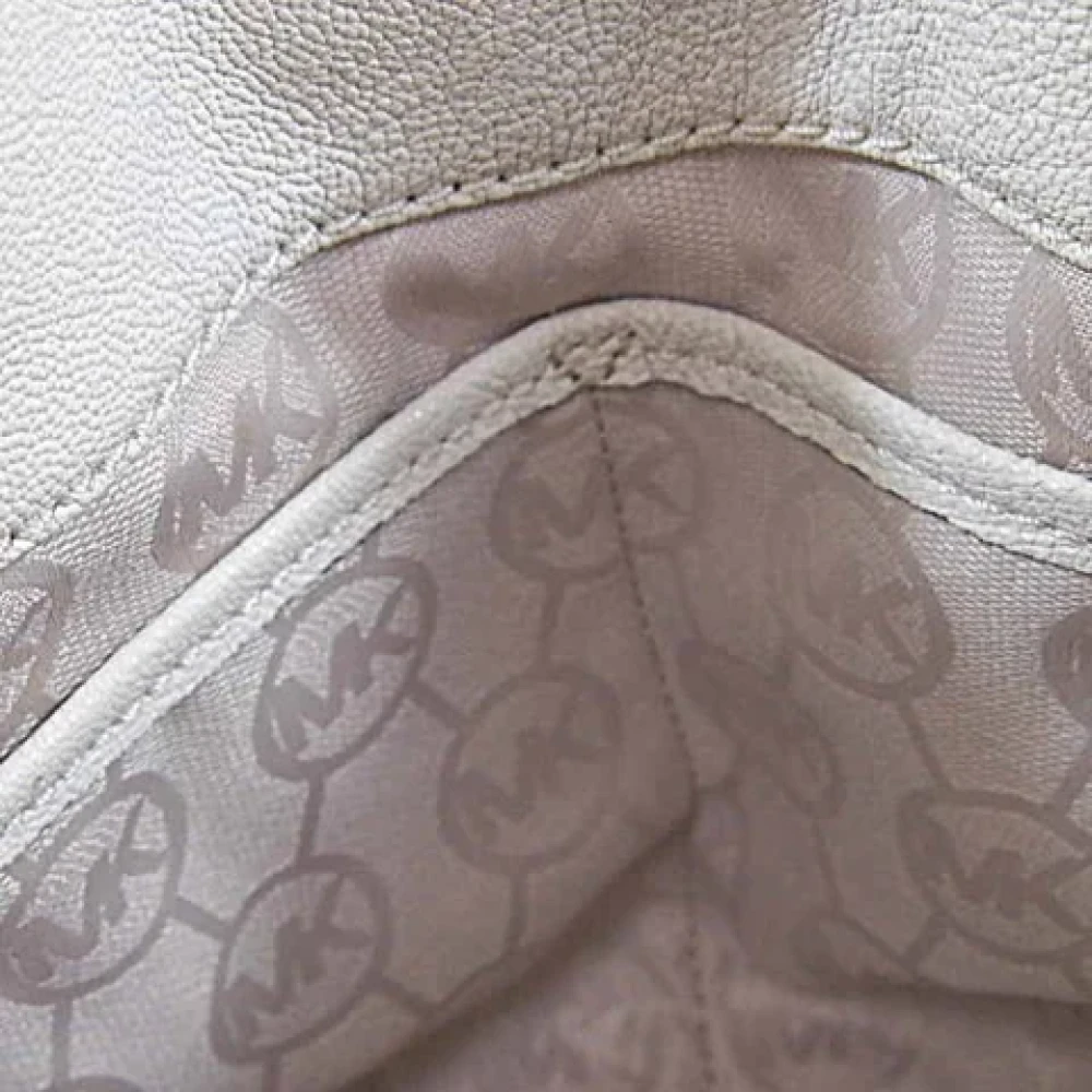 Michael Kors Pre-owned Fabric handbags Beige Dames