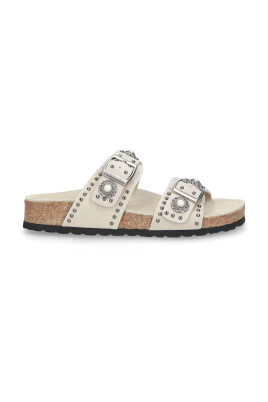 ergonomic-sandals-with-studs