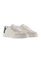 sneakers-blanches-avec-details-en-daim