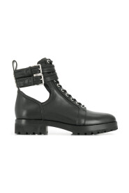 Schnürstiefel