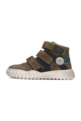 groene-hoge-sneakers-stijlvol-model