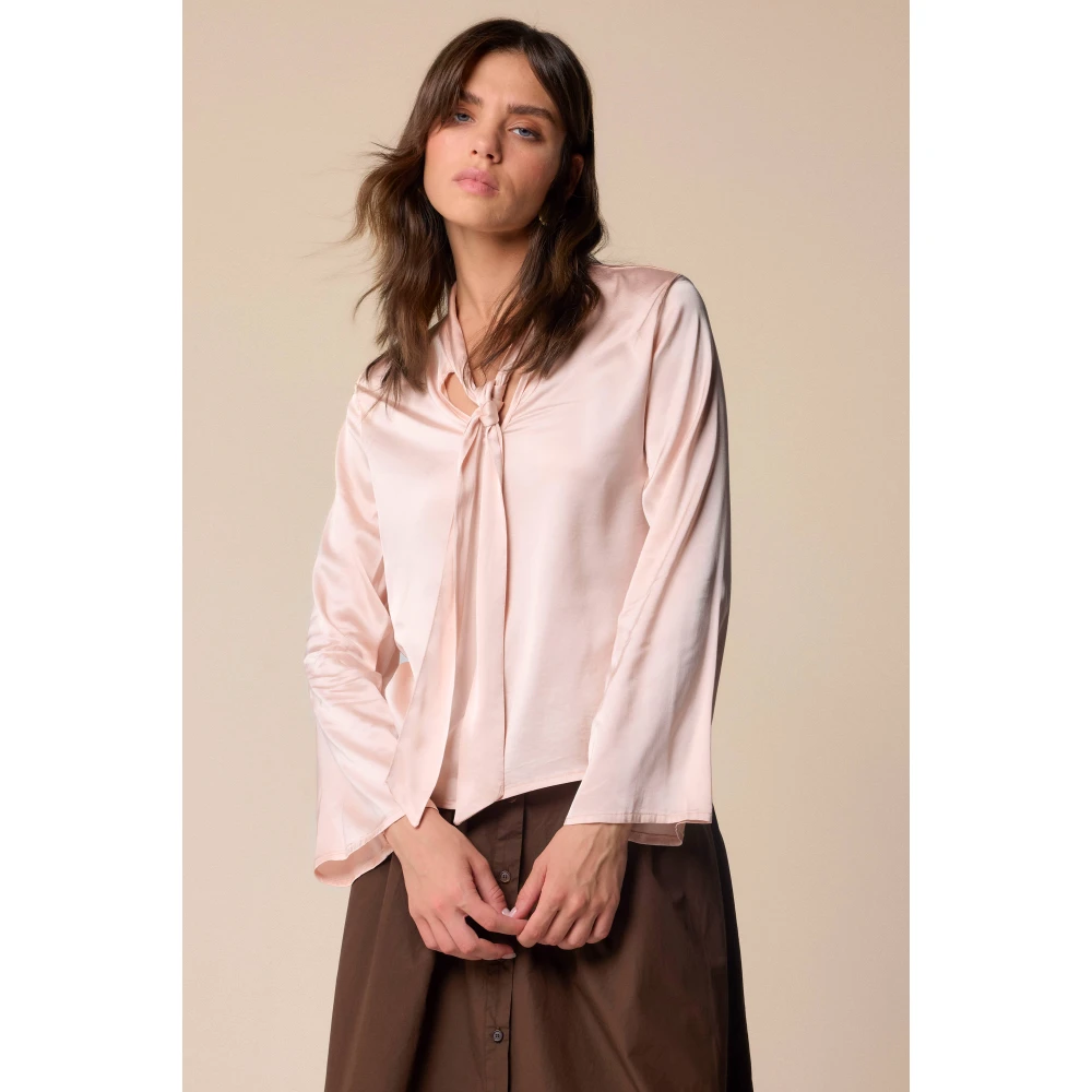 Kocca Stijlvolle Blouses voor Vrouwen Pink Dames