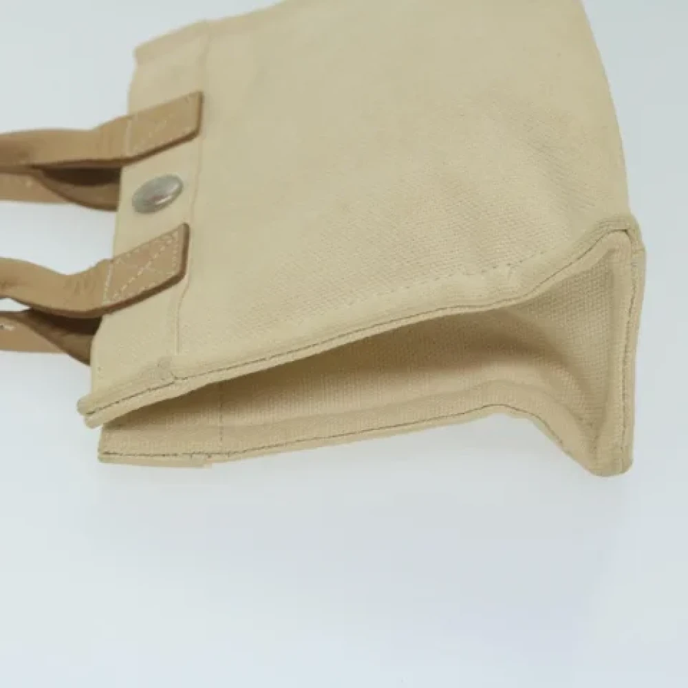 Burberry Vintage Pre-owned Canvas shoulder-bags Beige Dames