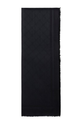stylish-scarf-for-fashionable-look