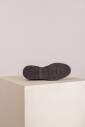 zwarte-loafer-met-kettingdetail