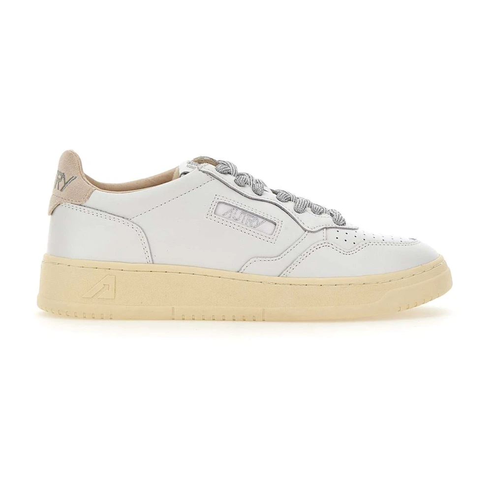 Autry Women's White Sneakers, 5 Uk, Medalist Low