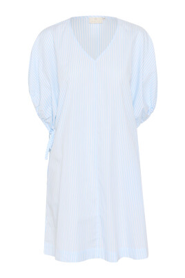striped-dress-with-puff-sleeves