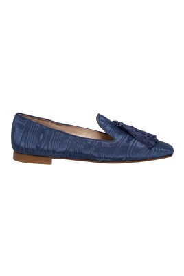 blue-loafer-shoes-with-silk-tassels