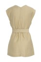 beige-blazer-met-v-hals-en-taille-riem
