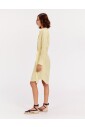 robe-chemise-jaune-avec-ceinture