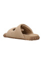 sandales-en-daim-a-bout-ouvert