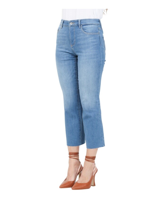 jean-cropped-bleu-clair-avec-ourlet-effiloche