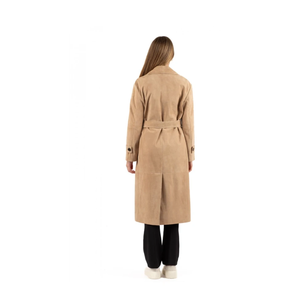 Max Mara Studio Stijlvolle Waterdichte Jas Beige Dames