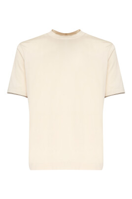 white-crew-neck-t-shirts-and-polos