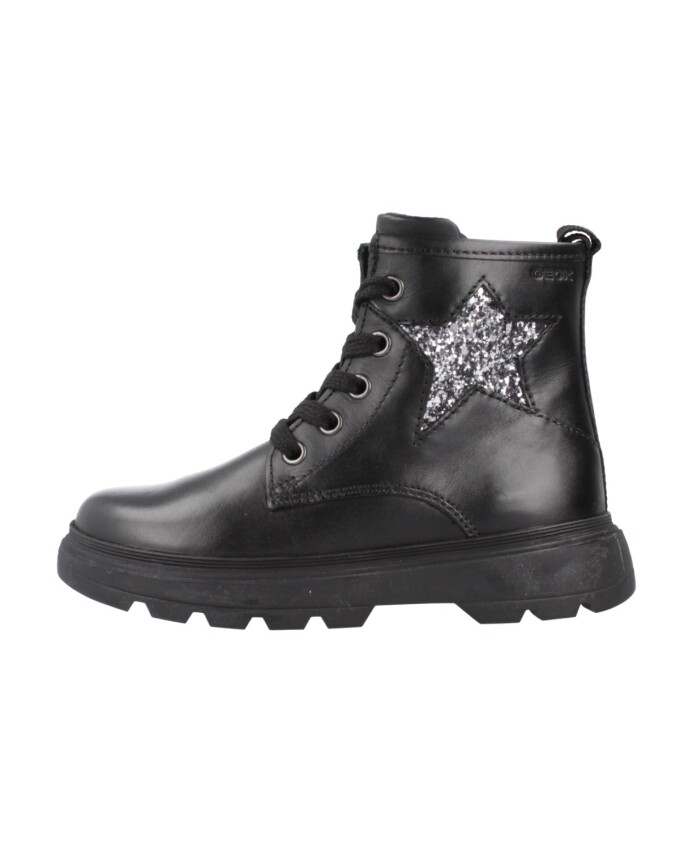 kids-stylish-boots