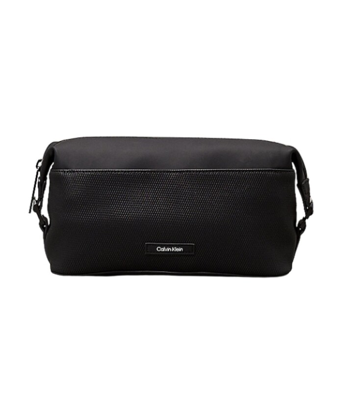 trousse-de-toilette-noire-design-patche