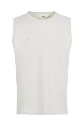 Sleeveless T-shirt