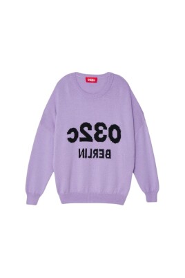 selfie-sweater