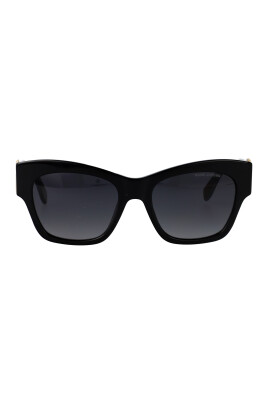 lunettes-de-soleil-elegantes-avec-modele-762-s