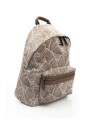 sac-a-dos-en-cuir-avec-logo-visible